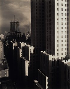  作： Alfred Stieglitz