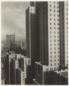 シェルトン、ウェスト、1931年の私の窓から。 作： Alfred Stieglitz