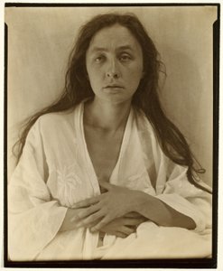 ジョージア・オキーフ 作： Alfred Stieglitz