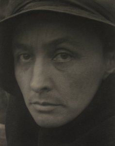 ジョージア・オキーフ 作： Alfred Stieglitz