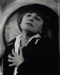  作： Alfred Stieglitz