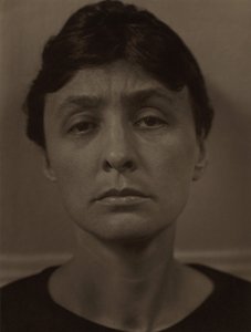  作： Alfred Stieglitz