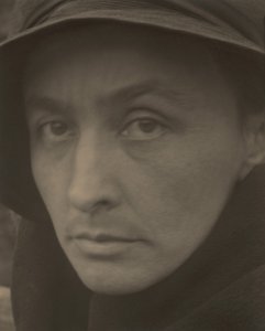  作： Alfred Stieglitz