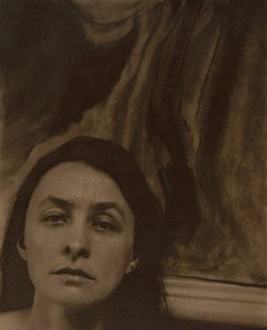ジョージア・オキーフ、1918年。