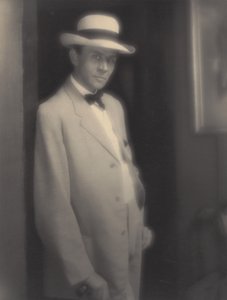  作： Alfred Stieglitz