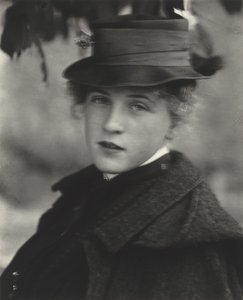  作： Alfred Stieglitz