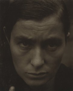 レベッカ・サルズベリー・ストランド 作： Alfred Stieglitz
