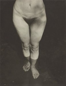 レベッカ・サルズベリー・ストランド、1922年。