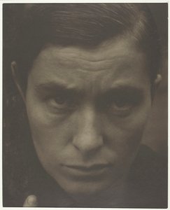 レベッカ・サルズベリー・ストランド、1922年。