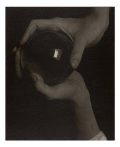 レベッカ・ストランド 作： Alfred Stieglitz