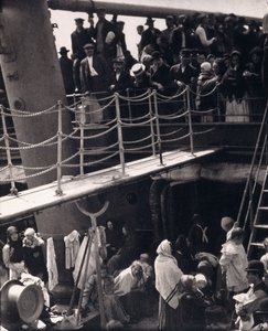 操舵 作： Alfred Stieglitz
