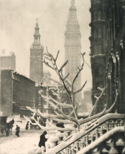 二つの塔 - ニューヨーク 作： Alfred Stieglitz