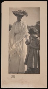 アグネスの「野生の農場」で若いいとことアグネス・ペルトンのアリス・ブロートンの写真（白黒写真） 作： Alice Boughton