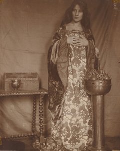 アリス デュードンヌ チェイスの肖像、カリフォルニア州。 1906年。 作： Alice Gerson Chase