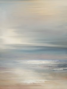 霧に包まれた海の水平線