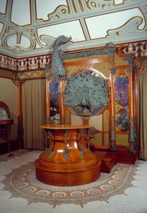 アールヌーボー：パリの宝石商ジョルジュ・フーケ（1862-1957）の店の内部装飾 作： Alphonse Mucha