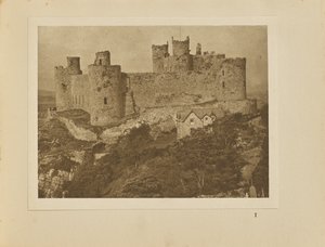 岩の上から見たハーレフ城 作： Alvin Langdon Coburn