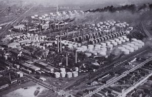 シカゴ空から見た隣の製油所（モノクロ写真 作： American Photographer (after)