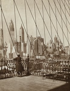 米国ニューヨーク州ニューヨーク市の高層ビル群（モノクロ写真 作： American Photographer (after)