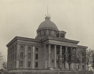 アラバマ州モンゴメリーの州議会議事堂（モノクロ写真 作： American Photographer (after)