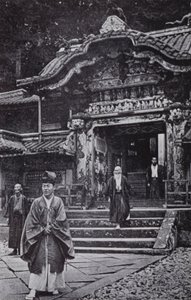 日光の神殿（モノクロ写真 作： American Photographer (after)