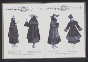 ファーファッション・シアター」の見開き2ページ（モノクロ写真 作： American Photographer (after)