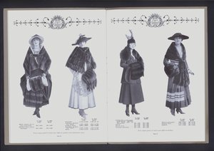ファーファッション・シアター」の見開き2ページ（モノクロ写真 作： American Photographer (after)