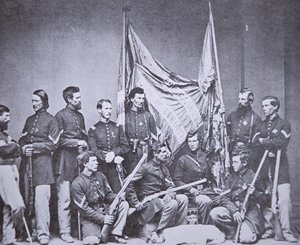 イリノイ州第7歩兵隊のカラーパーティー（モノクロ写真 作： American Photographer