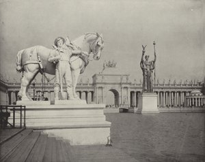 産業の彫像からレイクワードを見る 作： American Photographer