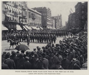 毎年6月1日に開催されるポリスパレード（モノクロ写真 作： American Photographer