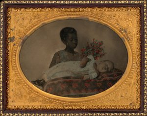 少女と死後の子供の肖像,c.1860年（写真） 作： アメリカの写真家