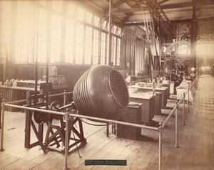 Stephen F. Whitman & Sons社がフィラデルフィアで開催された100周年記念博覧会のMachinery Hallに出展しました。 作： American Photographer