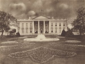 ホワイトハウス（モノクロ写真） 作： アメリカの写真家