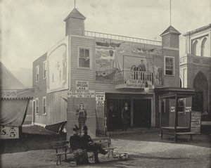 アメリカ合衆国潜水艦ダイビング展示会 作： American Photographer