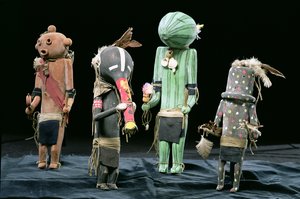 4つのカッチナ人形