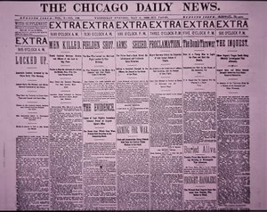 1886年5月5日のシカゴ・ヘイマーケット労働者暴動を報じる「The Chicago Daily News」の一面（新聞紙面 作： American School