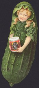 ハインツトマトスープの缶を保持しているキュウリに扮した少女 作： American School