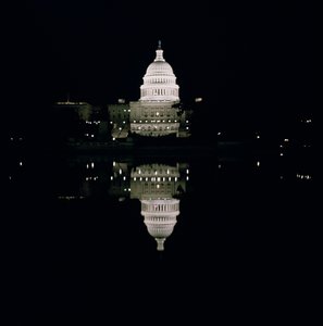 国会議事堂の夜景、1793-1830 作： American School