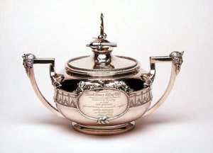 シュガーボウル（ティファニー、1863年頃）（銀製 作： American School