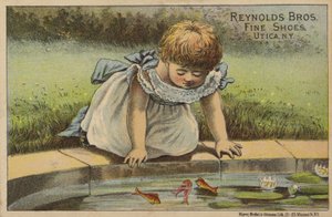 池の魚を見て若い女の子 作： American School