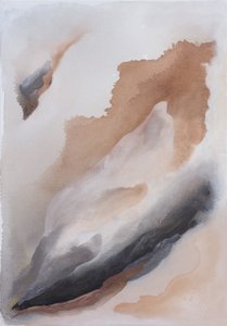 土の気配を帯びた流動的な形態