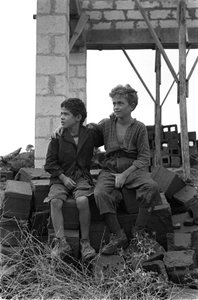 メーソンの子供たち 作： Ando Gilardi
