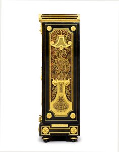 ルイ14世プチアモワーズ、c.1700-10（オルモル、真ちゅう、べっ甲、黒檀、寄木細工） 作： Andre Charles (attr. to) Boulle