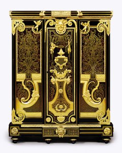 ルイ14世のオルモルに取り付けられた小柄な戸棚、1700-10 作： Andre Charles Boulle