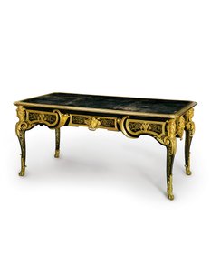 Louis XVフラットデスク、1725-50 作： Andre Charles Boulle