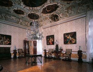 イタリア、ヴェネツィア、カ・レッツォーニコ（現在は18世紀ヴェネツィア美術館）、ブラストロンの部屋、アンドレア・ブラストロンがパラッツォ・ヴェニエ、サン・ヴィオのために最初に製作した家具付き 作： Andrea Brustolon