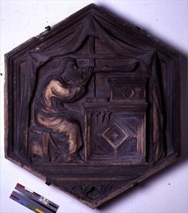 音楽、七つの教養を描いたシリーズの六角形の装飾的なレリーフタイル、ジョット（c.1266-1337）のデザインに基づくものと思われる 1334-48年頃（大理石） 作： Andrea Pisano
