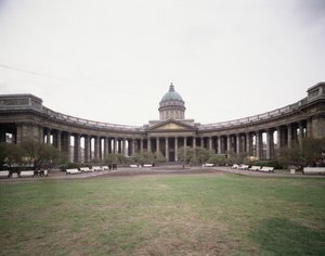サンクトペテルブルクのカザン大聖堂、1800-1811 作： Andrei Nikiforovich Voronikhin