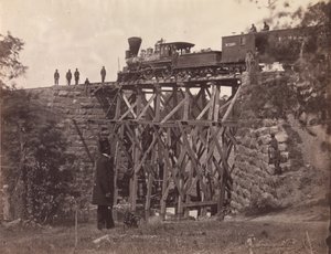 オレンジの橋とアレクサンドリア鉄道道路、1865年にハーマンハウプト大佐のもとで陸軍技術者によって修理されたもの（ガラスネガからのアルブメンシルバープリント）