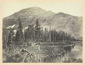 ベア川の源流にある湖、ユインタ山 作： Andrew Joseph Russell